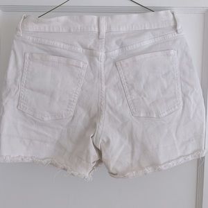 💕Gap white Jeans! Women’s size 30 regular!💕